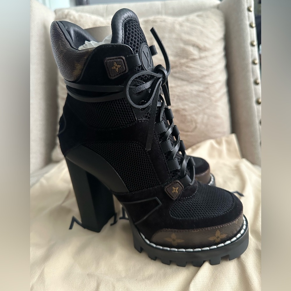 Louis Vuitton Star Trail Boots EU 34.5